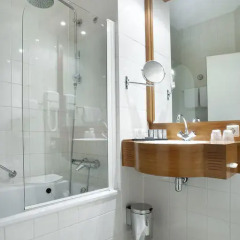 Отель Inntel Centre 4* Полулюкс фото 4