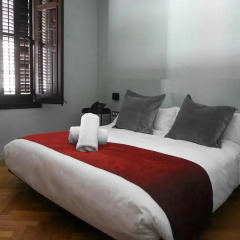 Hotel The Originals Le Palacete (ex Relais du Silence) Люкс с различными типами кроватей фото 8