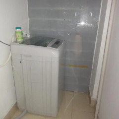 Апартаменты Homehunter Short Term Apartment в номере