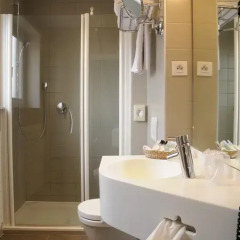 Hotel Albert I 3* Стандартный номер с двуспальной кроватью фото 7