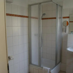 Happy Go Lucky Hotel + Hostel Стандартный номер фото 5