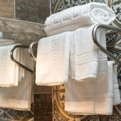 Отель Boutique Restorant GLORIA Албания, Тирана - отзывы, цены и фото номеров - забронировать отель Boutique Restorant GLORIA онлайн ванная фото 2