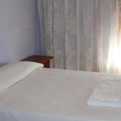Отель Hostal Restaurante Carabanchel Стандартный номер с различными типами кроватей