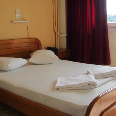 Pella Inn Hostel Стандартный номер с двуспальной кроватью фото 3