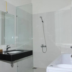 Queen Hotel Nha Trang 2* Стандартный номер с различными типами кроватей фото 9