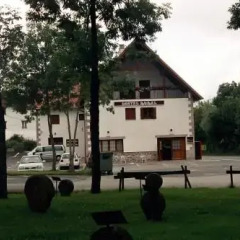 Отель Hostal Rural Haizea Ронсесвальес