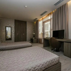 Sky Hotel 4* Стандартный номер с 2 отдельными кроватями фото 4