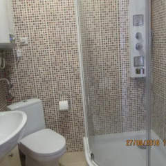 Апартаменты Apartments near the sea in the center ванная