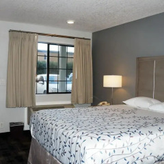 Отель Americas Best Value Inn - Milpitas 2* Стандартный номер с различными типами кроватей фото 6