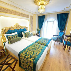 My Golden Hotel комната для гостей