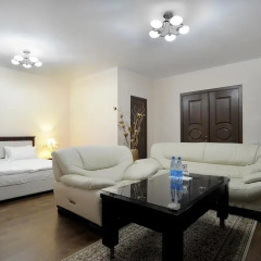 Отель Bed & Breakfast Bishkek Бишкек комната для гостей фото 2
