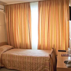 Гостиница Славутич 3* Стандартный номер с 2 отдельными кроватями