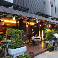 Hemingways Hotel