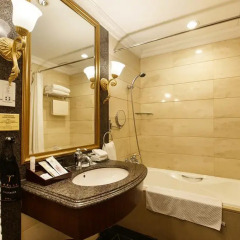 Grand Royal Hotel 4* Номер Бизнес с разными типами кроватей
