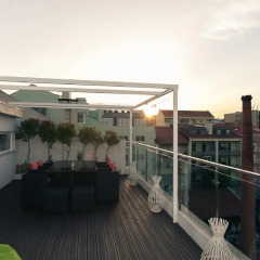 Отель Charming Penthouse with Private Terrace Лиссабон