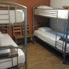 Hostel Louise Кровать в общем номере фото 3
