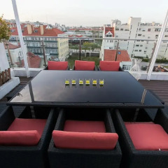 Отель Charming Penthouse with Private Terrace Лиссабон гостиничный бар