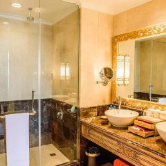 Imperial Hotel Hue 4* Номер Делюкс с различными типами кроватей фото 10