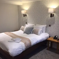 The Waterside Hotel and Galleon Leisure Club 3* Люкс повышенной комфортности с различными типами кроватей