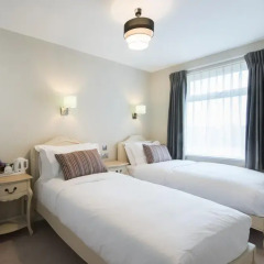 Отель Docklands Lodge London 3* Улучшенный номер с 2 отдельными кроватями фото 3