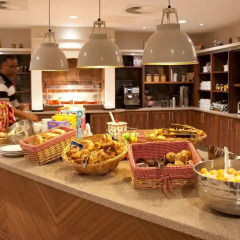 Отель Staybridge Suites London- Stratford питание фото 3