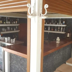 Leylak Boutique Hotel & Brasserie - Boutique Class Чешме гостиничный бар
