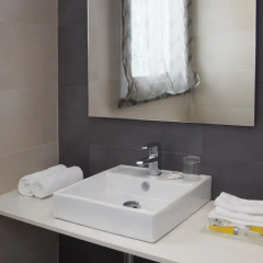 Отель Hostal Goya Апартаменты с различными типами кроватей