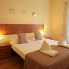 Отель Old Town Apartments Испания, Барселона - отзывы, цены и фото номеров - забронировать отель Old Town Apartments онлайн комната для гостей фото 2