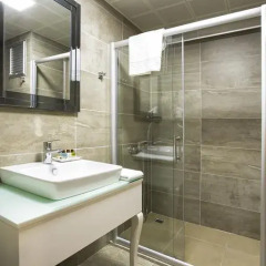 Perla Arya Hotel ванная