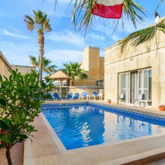 Отель Villa Al Faro Мальта, Гасри - отзывы, цены и фото номеров - забронировать отель Villa Al Faro онлайн бассейн фото 3