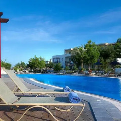 Отель Miraluna Village & Spa бассейн фото 11