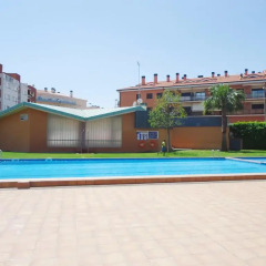 Отель Apartamentos Cala Bohadella Fenals- Family Испания, Льорет-де-Мар - отзывы, цены и фото номеров - забронировать отель Apartamentos Cala Bohadella Fenals- Family онлайн бассейн фото 2