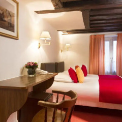 Отель Hôtel Saint Roch 2* Улучшенный номер с 2 отдельными кроватями фото 2
