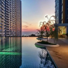 Отель Lumpini Beach бассейн