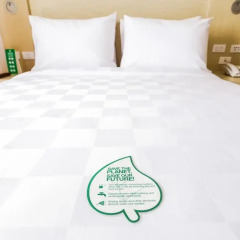 Отель Go Hotels Manila Airport Road 3* Стандартный номер с различными типами кроватей фото 2