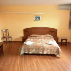 Irish Rover Hotel в номере