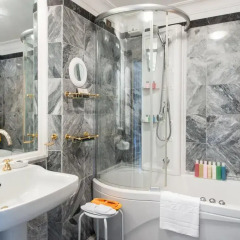 Grand Hotel Plaza 5* Номер Делюкс с различными типами кроватей фото 19
