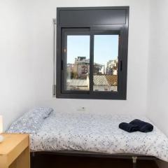 Отель New & Sunny Apartment Испания, Барселона - отзывы, цены и фото номеров - забронировать отель New & Sunny Apartment онлайн комната для гостей фото 4