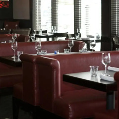 Отель Acclaim Hotel Calgary Airport Канада, Калгари - отзывы, цены и фото номеров - забронировать отель Acclaim Hotel Calgary Airport онлайн гостиничный бар