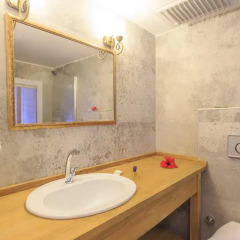 Akdeniz Beach Hotel Турция, Олюдениз - 1 отзыв об отеле, цены и фото номеров - забронировать отель Akdeniz Beach Hotel онлайн ванная фото 2