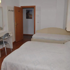 Hotel Butterfly 3* Стандартный номер с различными типами кроватей фото 11