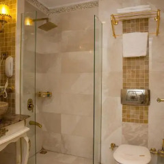 Hotel Buyuk Hamit 4* Стандартный номер с различными типами кроватей фото 4