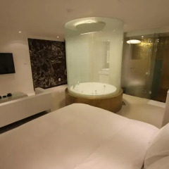 A Seven Hotel 2* Номер Делюкс с различными типами кроватей фото 2