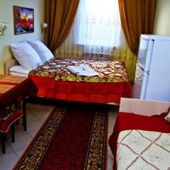 Гостиница Home Стандартный семейный номер с двуспальной кроватью фото 2