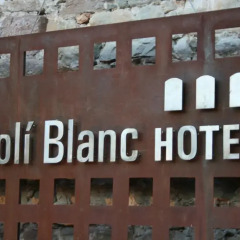 Molí Blanc Hotel парковка