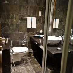 Ocean Edge Suites & Hotel Colombo 4* Люкс повышенной комфортности с различными типами кроватей фото 6
