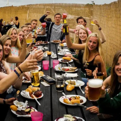 Отель Latas Surf House питание