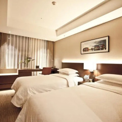Отель Four Points By Sheraton Seoul, Namsan 4* Улучшенный номер с различными типами кроватей