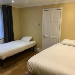 The Excelsior Hotel Лондон комната для гостей
