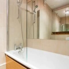 Отель Veeve - The Heart of Soho, 1 Bed near Oxford Street ванная фото 2
